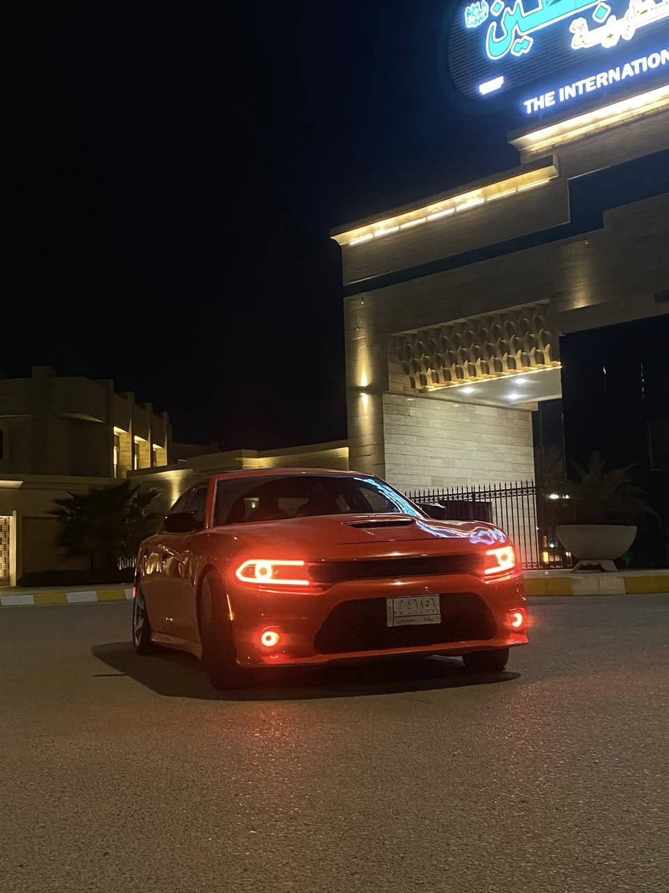 السلام عليكم للمراوس برام أو جمسي سيرا فقط جارجر دايتونا اصل 2018 رقم بغداد ٣قطع صبغ فقط  سياره جديدا  للستفسار ***********
