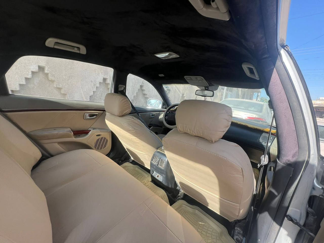 ازيرا خليجي 2008
السلام عليكم هونداي ازيرا خليجي موديل 2008 محركها مكفول 2700 حجمه كهربائيات كلهن شغاله تبريد امامي خلفي + تدفئه تخم تاير جدد دواخل جلد والسياره غنيه عن التعريف السونار مع الصور بيها ضربه خفيفه بل تكمه باب الصدر والسياره حلوه مال بيت مصبوغ عام اثر جراد شاشه اندرويد سنويه ل30 الهزه ستوها صاقطه بسم كردي وكاله أو مداور ❗بيهاملاحضات بصيطه مكان تواجد السياره  بلنجف/ ***********
