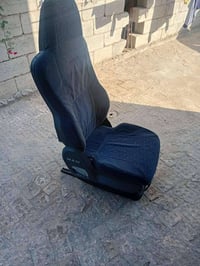 كشن نظيف للبيع مال سيارة مان صفحة السكن  عنوان تقاطع نهروان    0771225...