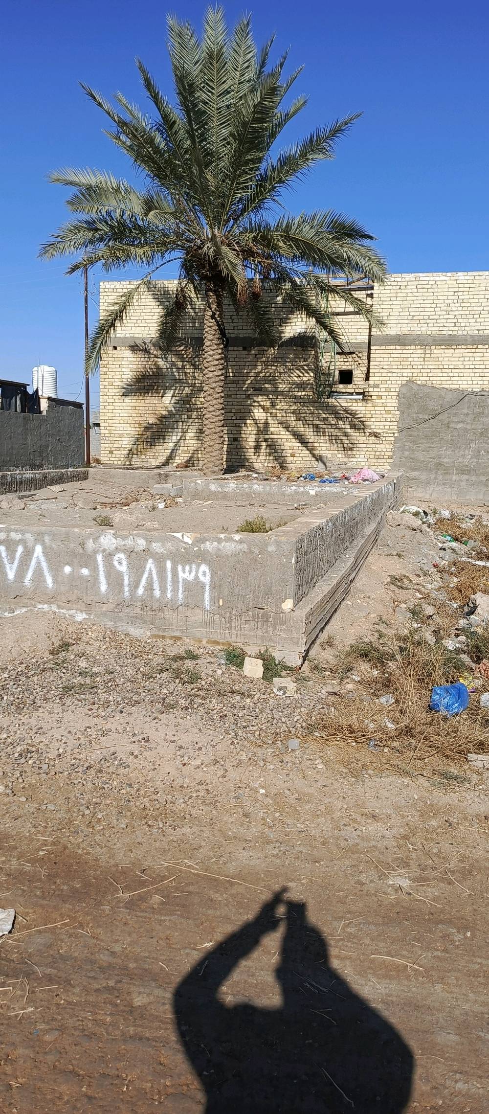 
ما هو السعر المطلوب للأرض؟: 
20مليون
ما هي تفاصيل الخدمات القريبة (مثل الماء والكهرباء)؟: 
ماء كهرباء مولد
هل هناك أية قيود أو شروط للبناء على الأرض؟: 
لا
ما هو العنوان أو المنطقة الدقيقة للأرض في كربلاء؟: 
اقرب مدينه سيدالاوصياءعمود 128 المدخل من يم اسواق دولار طريق السكه حي ناصر مدخلها بشارع سلمان المحمدي
هل هناك إمكانية التقسيط أو التمويل في الشراء؟: 
كلا