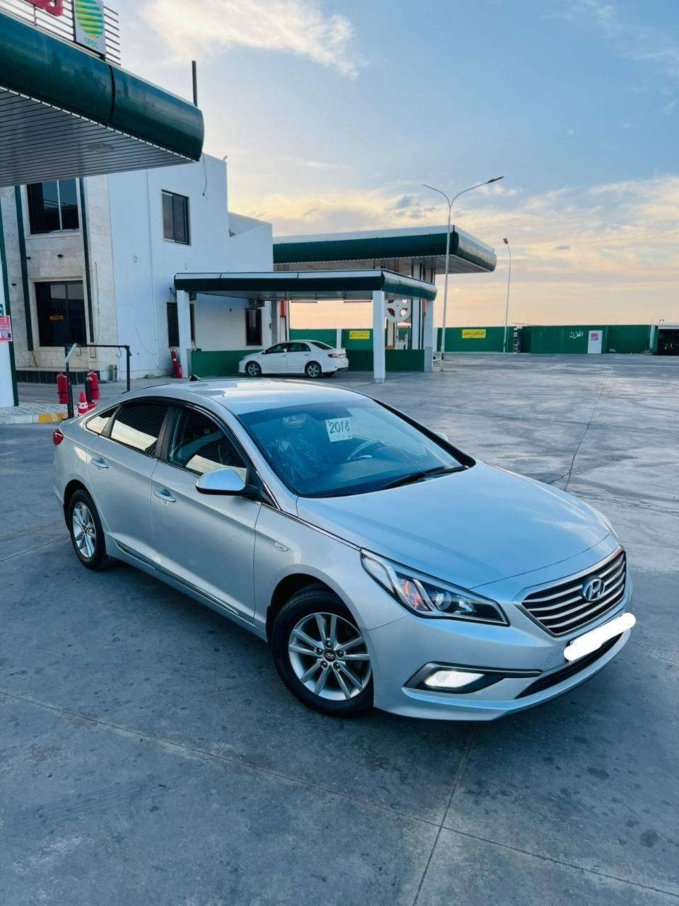 للبيع
سوناته  ادوات متوم رقم وسنويه 
السياره طك كارتون شغل النجف
موديل 2018
ماشيه 54 عل وضع الشركه
محرك كير شرط
محرك 2000 بانزين اصل
تحكم ستيرن 
مري شفط  
تخم تاير جديد 
صدر امامي خلفي جديد
كهربائيات كلها شغاله 
تبريد تدفئه كلها شغاله 
السياره جديده بمعنى الكلمه آحلا من آلصور مكان السيآره تكريت الأستفسار آتصل ع ***********
