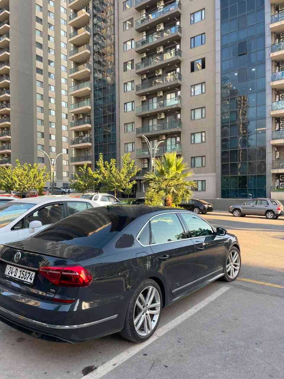 باسات ٢٠١٧ 
٣ قطع امامي صبغ بى داخلى 
مواصفات R-line
مكينة ١٨ توربو مرغوب 
گير مكينة تحويل وكالة شرط
سعر ١٢٥ ومجال 
رقم موبايل ***********
مكان السيارة دهوك دهوك, العراق
