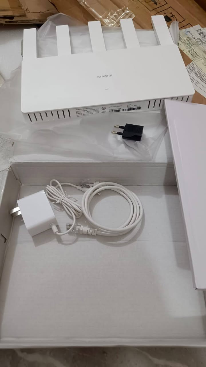 جهاز راوتر Xiaomi BE5000، وهو جهاز توجيه حديث يدعم تقنية Wi-Fi 7 لتوفير سرعات إنترنت عالية.اسم المنتج: Xiaomi Router BE5000الميزات الرئيسية: يدعم معيار Wi-Fi 7 الحديث لاتصال أسرع وأكثر استقراراً.
توصيل موجود


**إذا كنت صاحب هذا الإعلان وتريد حذفه لأي سبب، رجاءا أرسل رسالة إلى الدعم الفني**