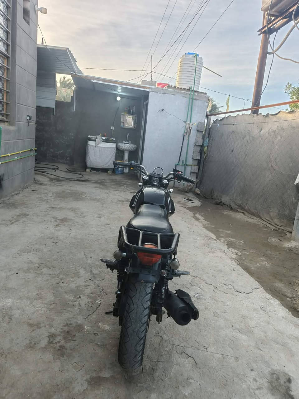 دراجه للبيع دايوان 21السعر السعر مليون ومئهمقفوله كفاله عامه1100
***********
