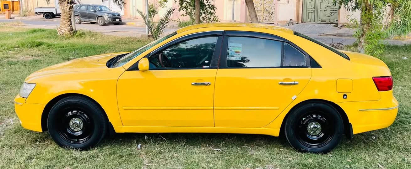 هونداي سوناتا مكفولة كفاله عامه شرط السونار مكينه كيرمكفولات2400 حداديه جديده تخم تاير جديد منضومه تبريد ستوني مبدلهه جديده  مواصفات تحكم ستيرن شاشه كامره دواره لايت زنون السياره مال جناي جديده وجاهزة بمعنى الكلمه رقم بصره مصفره هيه وغرامات مشروع وطني سنويه 2028 السعر 88 الاستفسار ***********مكان السياره كربلاء
