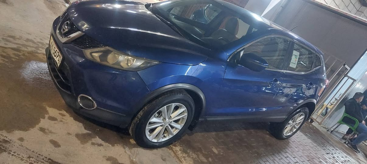 نيسان روج ١٧
رقم صلاح الدين انكليزي 
ماشيه ١٣٠ 
محرك ٢٠٠٠
كير كفاله 
محرك كفاله 
صدر جديد 
تخم تاير 
تبريد تدفئه  كشن 
حادث جاملغ امامي وبنيد 
٤ اصبابع داخل جاملغ فقط 
الباقي كفاله 
*********** 
السعر ١٣٥
