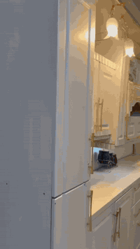 كاونتر للبيع المكان بغداد السعر ٥٠٠ الف وبي مجال بسيط
***********
