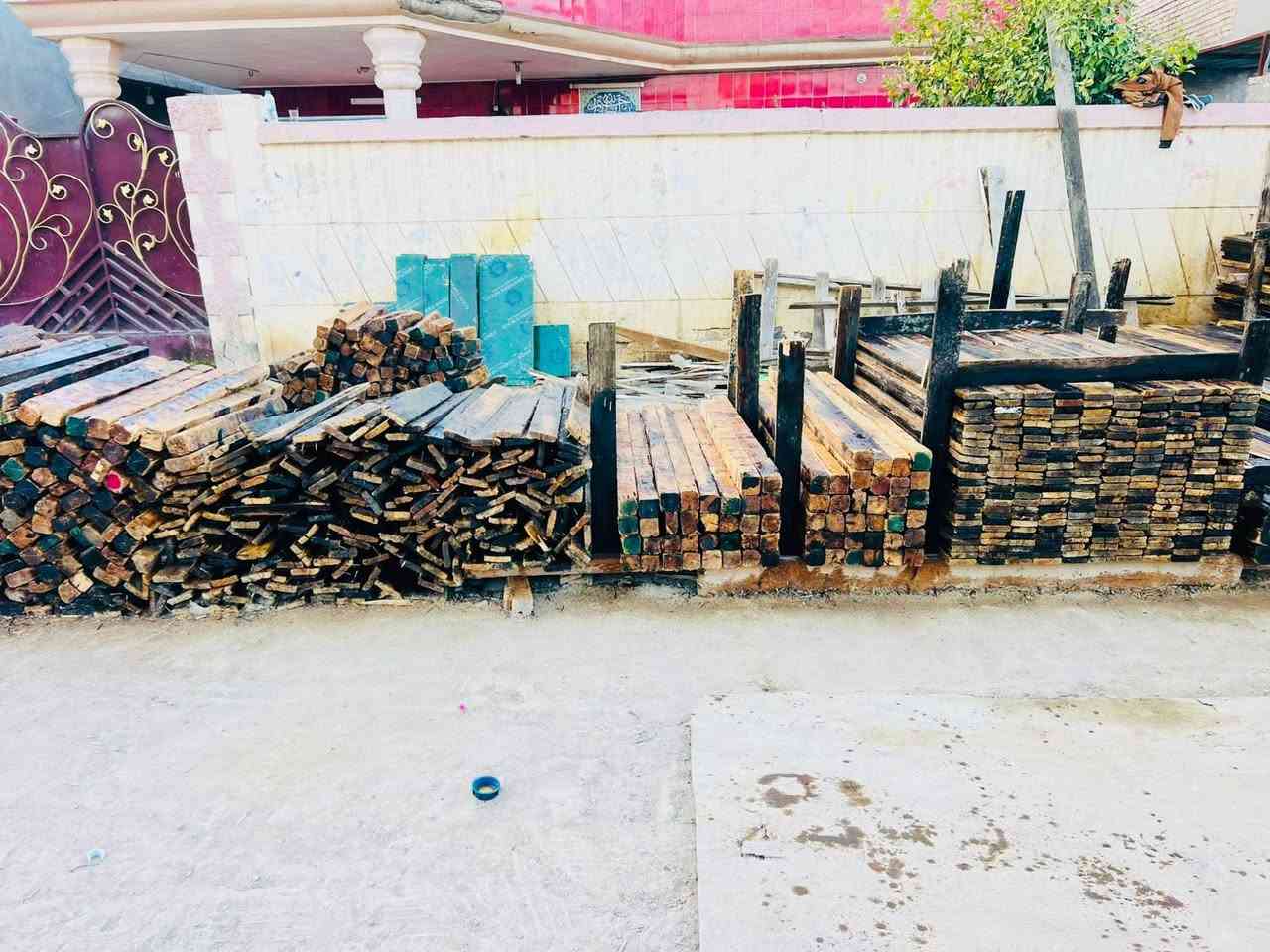 قالب لبيع 8 مكعبات ونص يدك 180 متر *********** ***********
