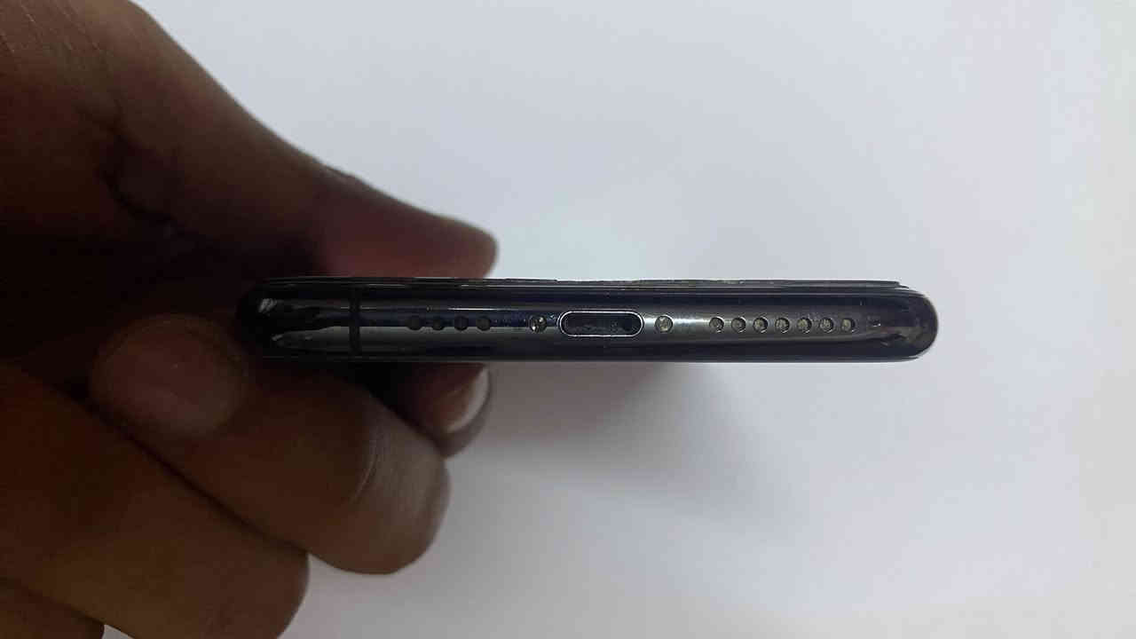 السلام عليكم
جهاز للبيع

ايفون 11بر ماكس 

ذاكره 256

بطاريه 74

لجهاز شرط ممفتوح

تك سيم

سعر 370

بي مجال للطيبين 

للستفسار  ‭٠٧٨٩ ١٢٥ ٩٤٣٨‬

موقع موصل حي لمثنى

بنسبه لل ضرر الي واضح بلصوره  للضرر بل لزكه
