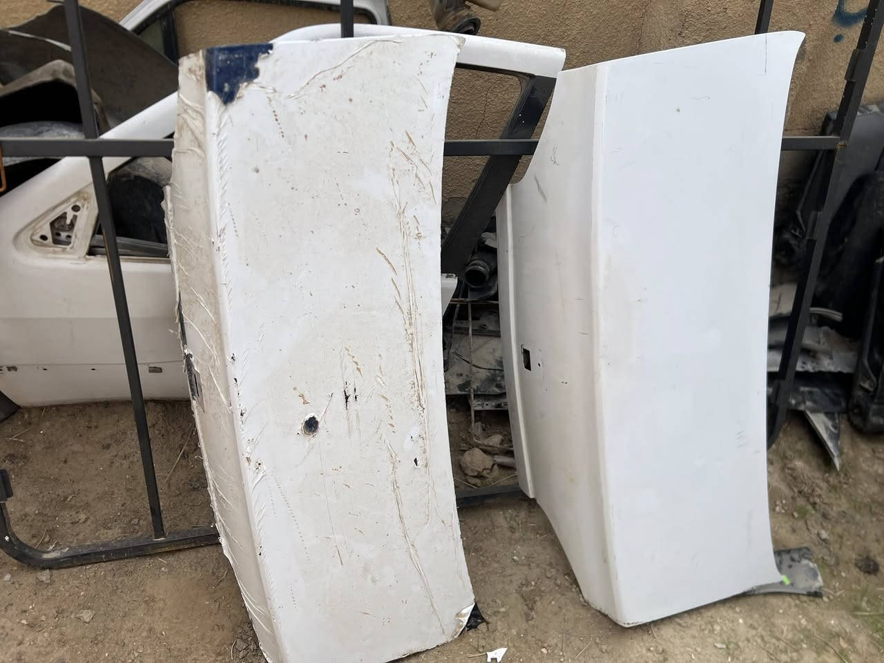 السلام عليكم ادوات بيجو 306 انسب الاسعار كل حاجه خصم بيها تدللون كل حاجه عليها تريد توصيل موجود حسب حجم حاجه وشرط الفحص كدامك اله تستلم الطلب  مكاني بغداد ناحيه الرشيد 
الاتصال او الحجز واتساب موجود ***********
