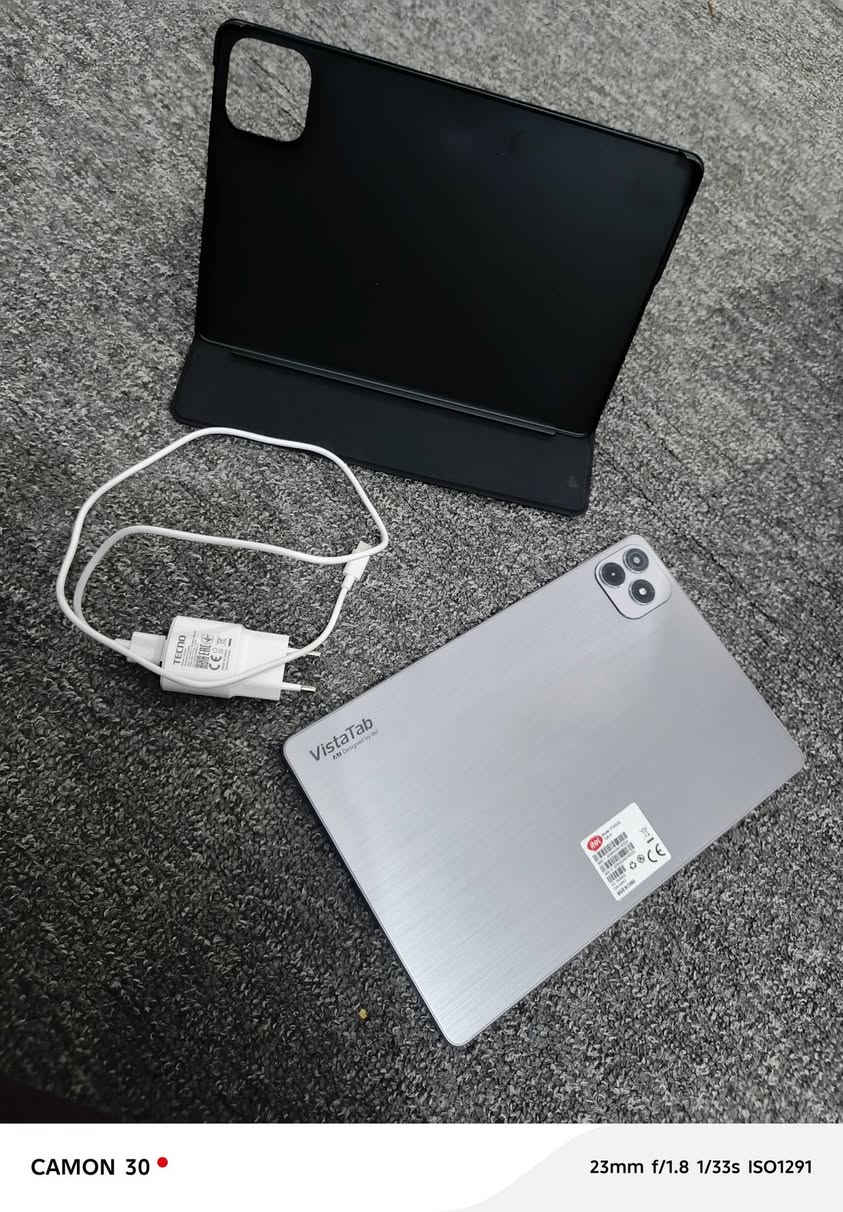 إيباد استعماله أسبوع
شاحنة تايب سي شاشه اصلية ضد الكسر 
+ كارتون +كفر ايباد دفتري+شاحنة
#3 قطع ايباد/ناصرية مركز
السعر الواحد  145الف
رقم الهاتف/   *********** الذاكره 128
