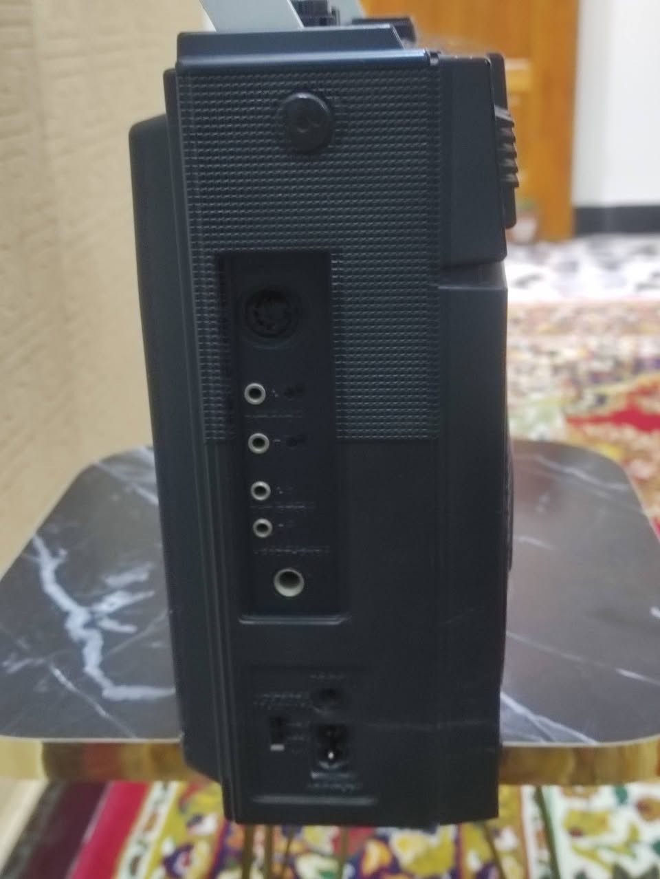 سلام عليكم مسجل راديو ساينيو ياباني للبيع نضافه 95%الرديو اف ام الشرح داخل الفيدو يوجد توصيل لجميع المحافظات واتساب ***********
