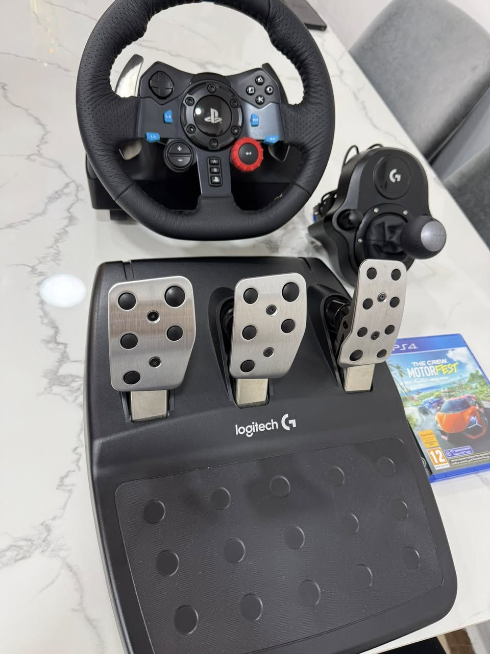 السلام عليكم للبيع دركسون مع كير عادي مع لعبة motor fest جميع الاغراض جديدة جدا مع الكارتونة السعر 350 الف العنوان بغداد حي اور *********** اتصال او واتساب
