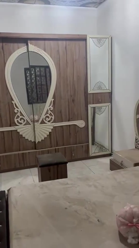 اغراض بيت كلهم نظيفات للبيع اسعار مناسبه جداً وبيهم مجال العنوان ابو الخصيب الروميه
القنفات 200 

الغرفه نفرين 500 بس بدون مندر

الكاونتر 450

البرده 25 الف

الزوليه قياس 7 في متر ونص بسعر 70 الف


**إذا كنت صاحب هذا الإعلان وتريد حذفه لأي سبب، رجاءا أرسل رسالة إلى الدعم الفني**