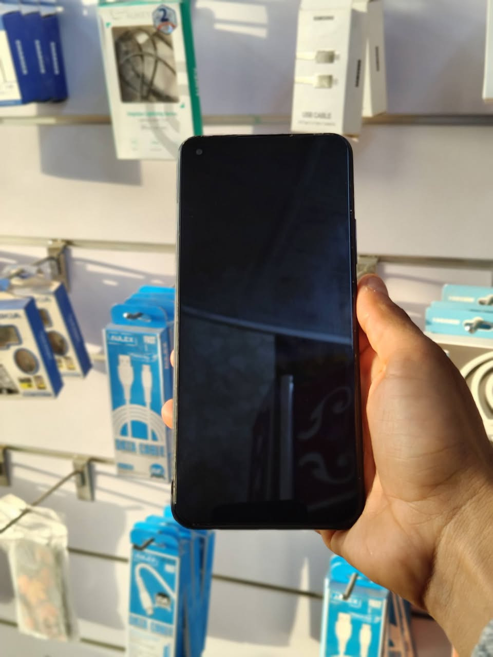 Infinix Hot 10
جهاز مستخدم السعر 50.000 
📍   الناصريه-قضاء النصر-الصوب الكبير-مجاور شارع الطيور 
📞***********
