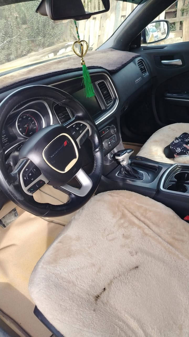 سلام عليكم جارجر للبيع موديل 2016مرمز 2021رقم بغداد انكليزي مشروع وطني سياره بيه منضومه غاز  نضيفه تخم تاير حادث  جاملغ جهت اليمين بنيد راجعه نفسه لابدنه ولا باك كله علي وكله شركه  سياره جاهزه كير مكينه سياره حله من بل صوره   سعره 185 بيه مجال تفاصيل تصال على  الرقم *********** مكنه نجف
