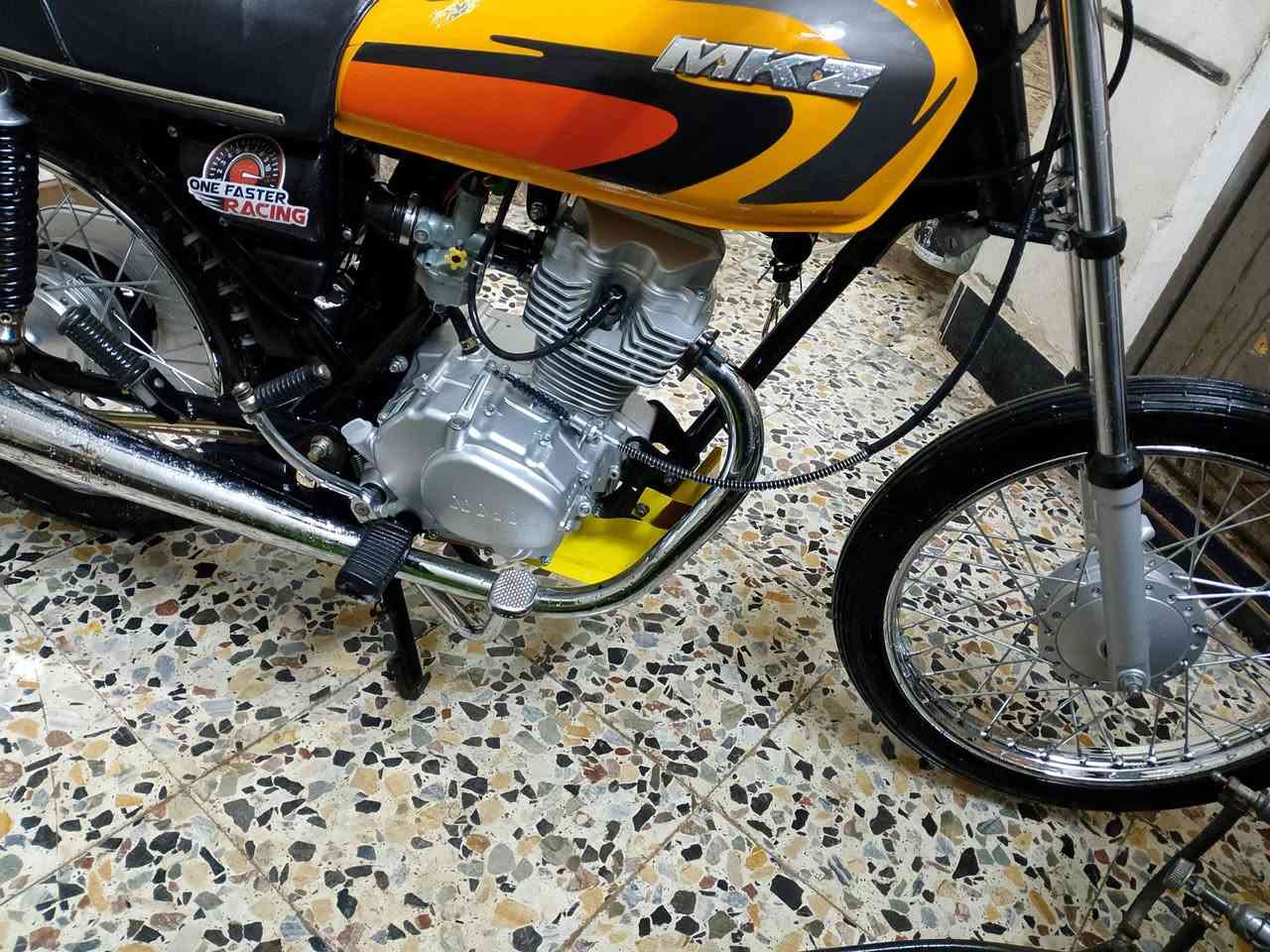 السلام عليكم شباب دراجه نامه اصلي بدون اوراق للبيع المكان العماره السعر خاص


**إذا كنت صاحب هذا الإعلان وتريد حذفه لأي سبب، رجاءا أرسل رسالة إلى الدعم الفني**