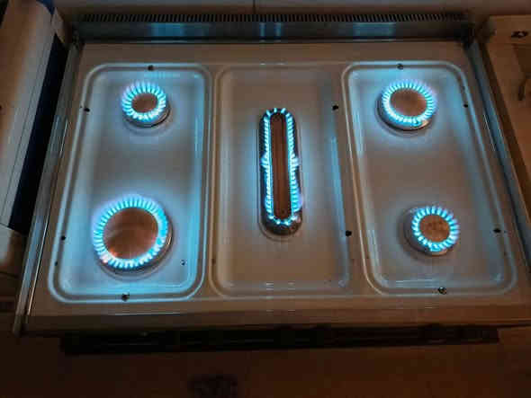 الـسلام علـيكم.. صيانه تصليح نواع العطل بل طباخ 
صيانه موقعيه.  ابكل مكان. الاستفسار. ***********.
متواجد 24 ساعه..
