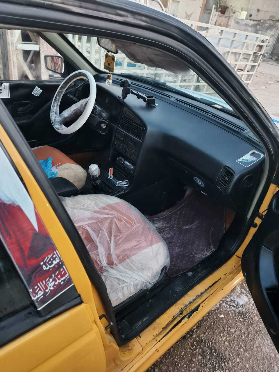 يال الله سلام عليكم
للبيع بيجو ٤٠٥مديل ١٢ مكينه وكير فرنسي مكفول شرط 

تبريد ثلج شرط 

سياره جاهزه مامتعوبه سعر ٢٦ وبيه مجال قليل *********** ولرزق عله الله
