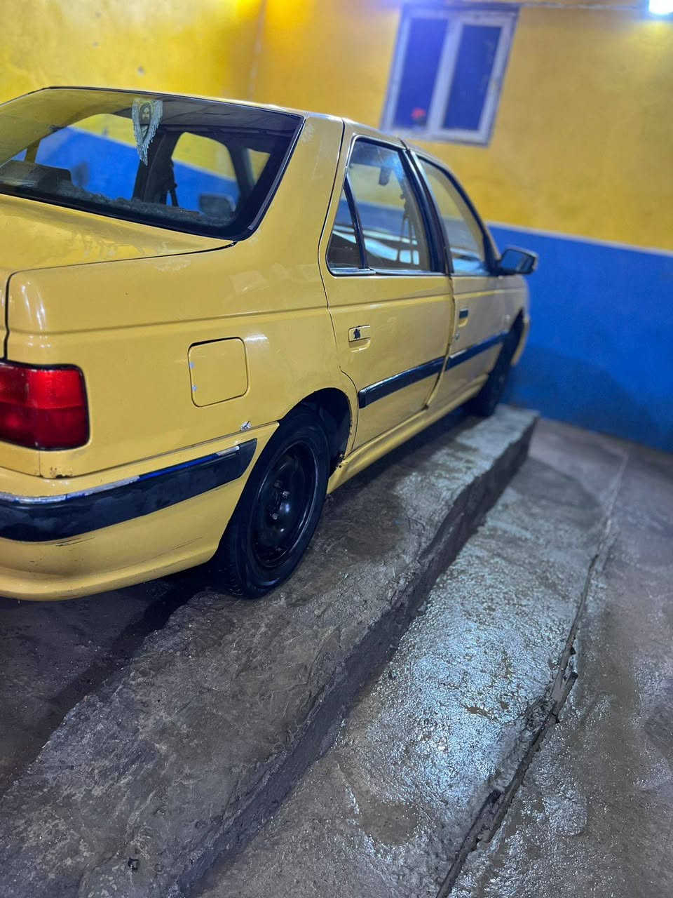 السلام عليكم
بيجو بارص 2015
للبيع 
كير مكينه حداديه 
بيها رشات 
مطلوبه هيىه وغرامات علمشتري 
السعر 30 وبيها مجال 
مكاني نجف  شارع المطار
***********
