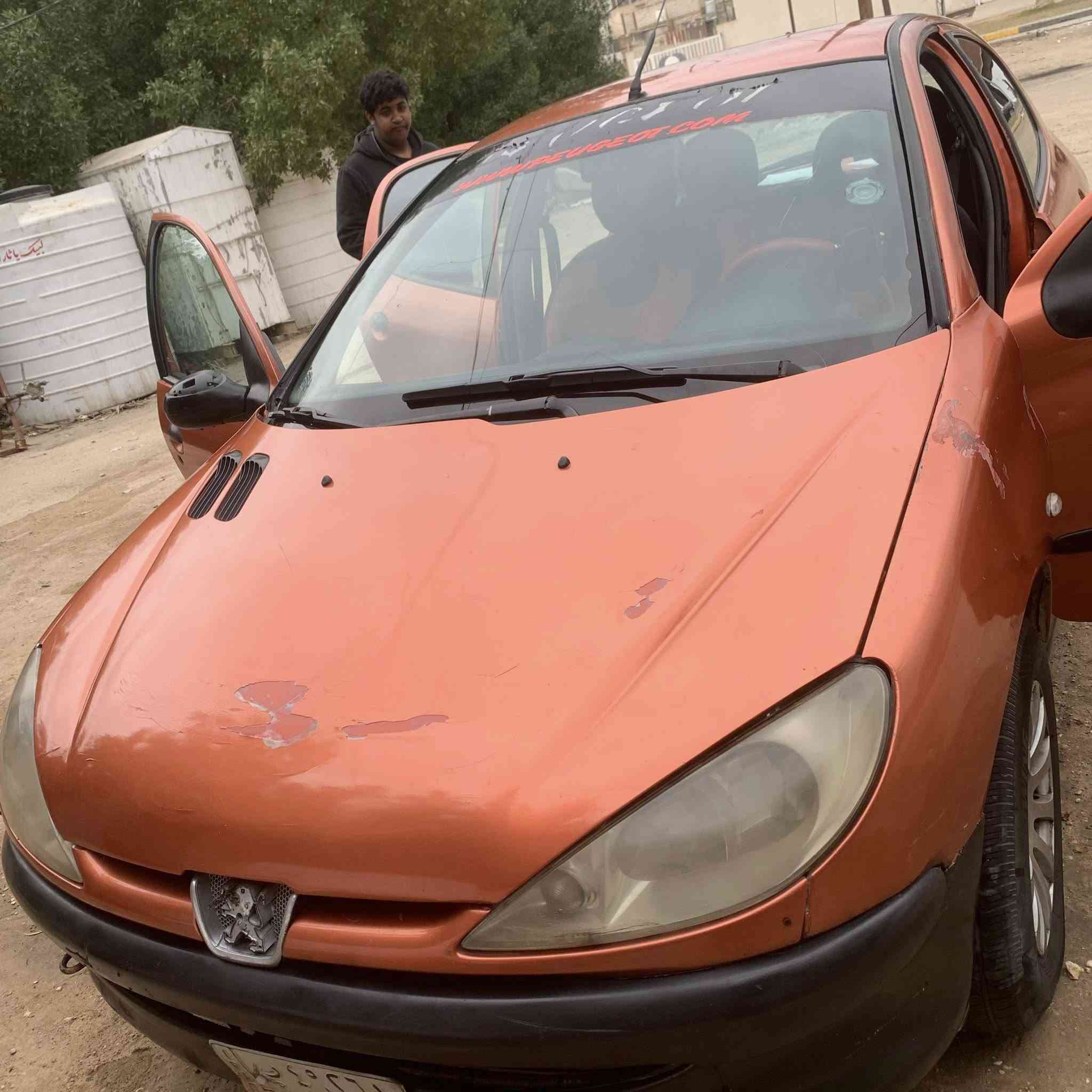 بيجو فرنسي 206 محور كير ومحرك كورله مديل 2000 السياره حلو ونضيفه خير من الله. السياره رقمه امبار راعيهة موجود بكربلاء السعر 18 ورقه وبيه مجال بصيط الستفسار ***********
