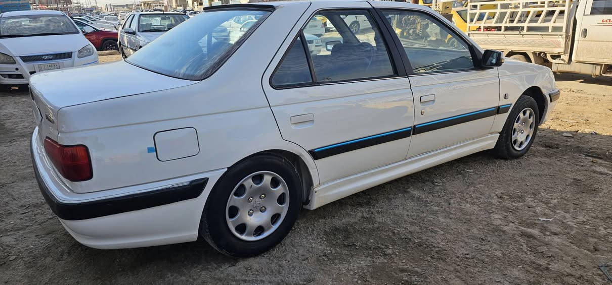 سلام عليكم بارص خصوصي موديل ١٥ مكفوله من الضربه بيهه خياسات مصلحه وبنيد طاير بدلته فقط مكينه وكير وتبريد خير من الله رقم نجف السعر ٤٦ وبيهه مجال بسيطه الإتصال *********** (السياره موجوده بديوانيه )
