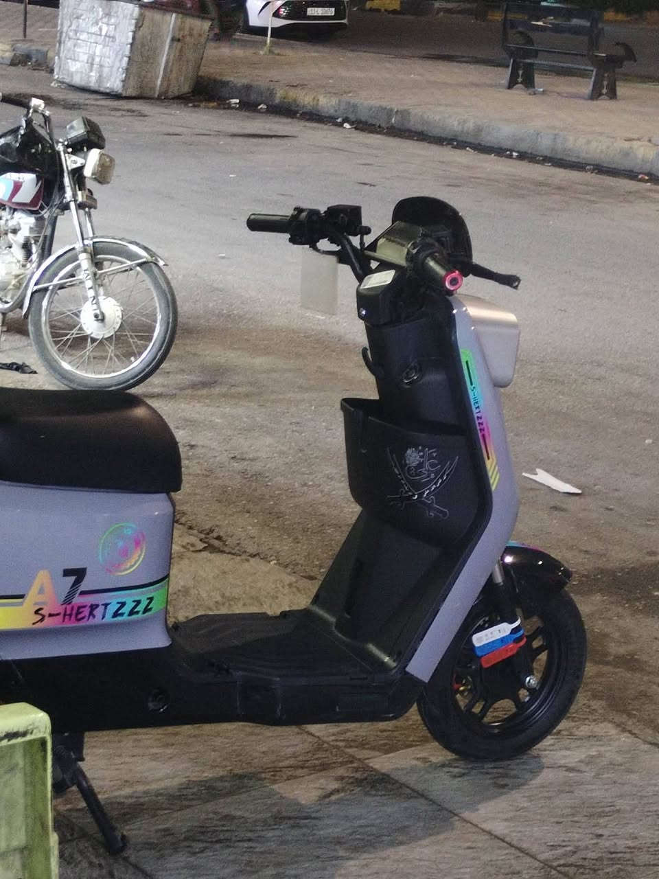 السلام عليكم دراجه شحن للبيع R7 السعر خاص للاستفسار الاتصال عل الرقم ***********
