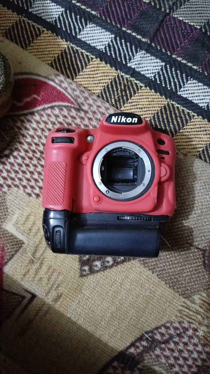 السلام عليكم ورحمة الله وبركاته
حبايب كامره نيكون d7000 للبيع الكامرة جدا نضيفه كدامكم مع زوم70-300 مع هودي مع جلاتين مع جنطه +شاحنه اصليه+بطاريه اصليه السعر قيم واخذ مكاني بابل لايوجد توصيل


**إذا كنت صاحب هذا الإعلان وتريد حذفه لأي سبب، رجاءا أرسل رسالة إلى الدعم الفني**