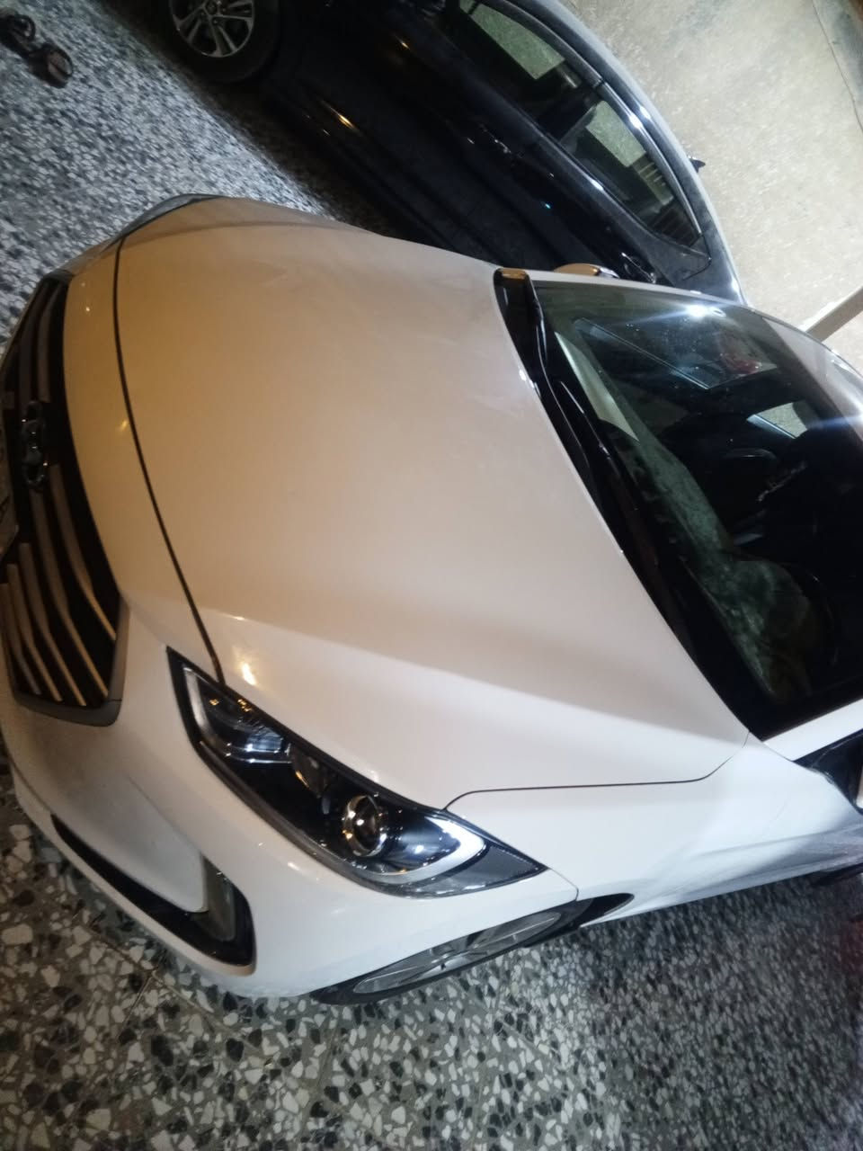 السلام عليكم الانتر للبيع وراد خليجي 2017سياره مكفوله كفاله عامه مكينه 2000دوش فول مواصفات سياره جاهزه مال جناي الله شاهد رقم بغداد انكليزي سنويه 2029 بسمي تحويل ثاني يوم مكاني بغداد النهروان السعر 147 وبيه مجال /***********//
