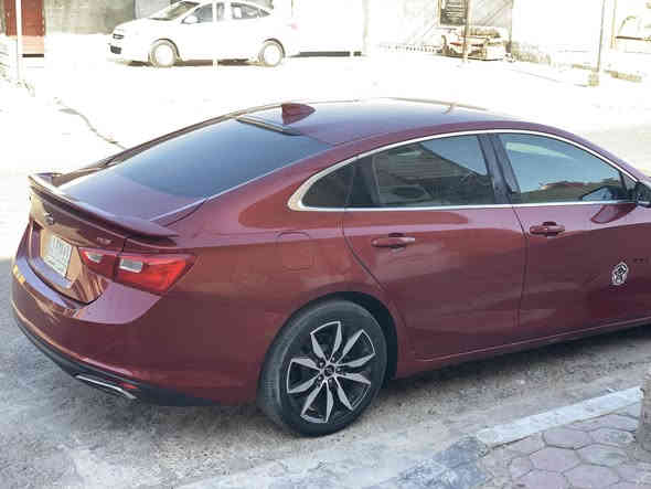 السلام عليكم 
للبيع 
سيارة ماليبو مديل 20 فئة RS تيربو 1500
معوققين داخله بال22 سنويه تنتهي 27/10 وكاله اسوي ابنيه ما اشوف 
معروفه مواصفاته 
كشن كهرباء 
شاشة كبيرة 
تبريد قطعة واحدة 
منافذ شحن 
مثبت سرعة 
جام كهربائي 
صور الحادث موجود و رقم الشاصي موجود 
حادث بالعراق باب مبدل المقابل السايق و الخلفي بيه صبغ وجزء من الجاملق الخلفي صبغ و الجاملق جهة السايق به بارد 
قليل 
السيارة مهملة يرادله اشياء بسيطة 
سعره 100 بيه مجال 
رقمي ***********
