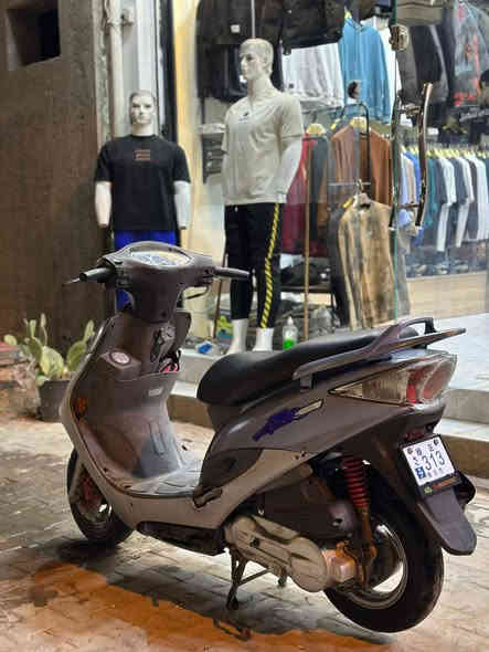 سلام عليكم 
دراجه كامكو G4 دراجه نضيفه وشرط الكفاله صالها شهر من طلعت من الحاويه دراجه ما ملعوب بيها ابد تجي وتفحص 
السعر 725 الف وبيها مجال 
رقمي ***********
