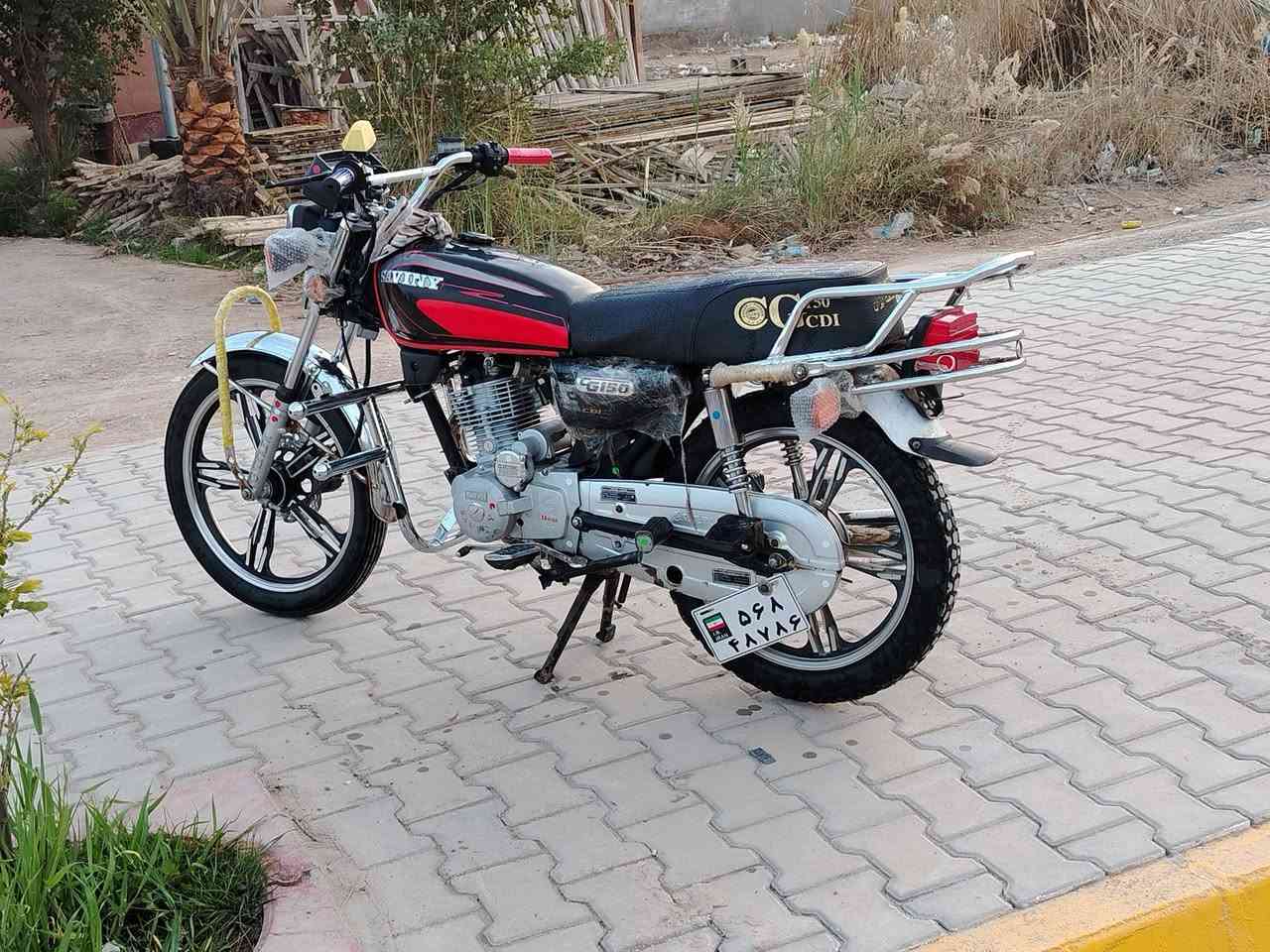 السلام عليكم
سيفان موديل 20 دراجة كفاله عامه محرك بلادي شرط وراق كامله عنوان ديالى كنعان باقي التفاصيل خاص او تصال على رقم ***********⁩
