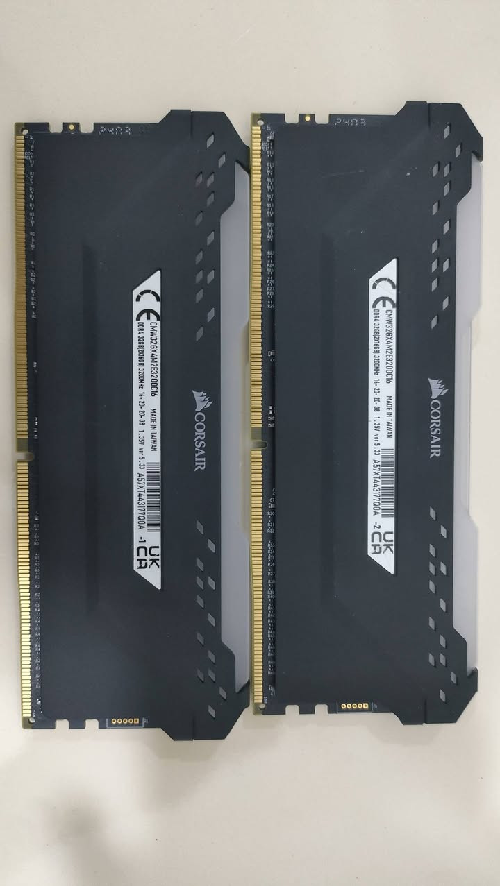 السلام عليكم 

قطع pc للبيع 

1- كرت شاشه 5070 asus prime 3 fan جديد 
السعر مليون و120
..
2- كرت شاشه 3060 msi gaming x trio مستخدم 
السعر 390 الف ثابت
..
3 رامات ddr4 مستخدم 
2x16 32gb 3200mhz corsiar rgb
السعر 230 الف 
..
4- هارد ssd sata lexar 1tb مستخدم كفائته 100
السعر 100 الف ثابت 
..
5- هارد Nvme 1tb samsung 980 pro  كفائته 100
السعر 175 الف
..
متوفر توصيل لكل العراق


**إذا كنت صاحب هذا الإعلان وتريد حذفه لأي سبب، رجاءا أرسل رسالة إلى الدعم الفني**