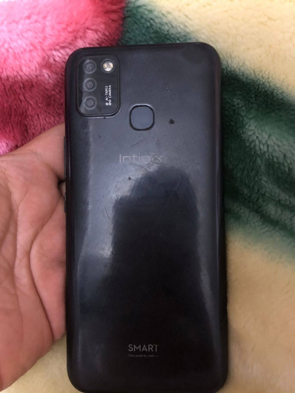 سلام عليكم انفنكس سمارت 6 ذاكره 64 بلادي بصمه اصبع بصمه وجه كله شغال بس هاي فطور بشاشه ماماثره على لمس ابد و فلات مال صوت اسوي عليها تصليحه سعرها 65 بي مجال حك جيه *********** مكاني شعب
