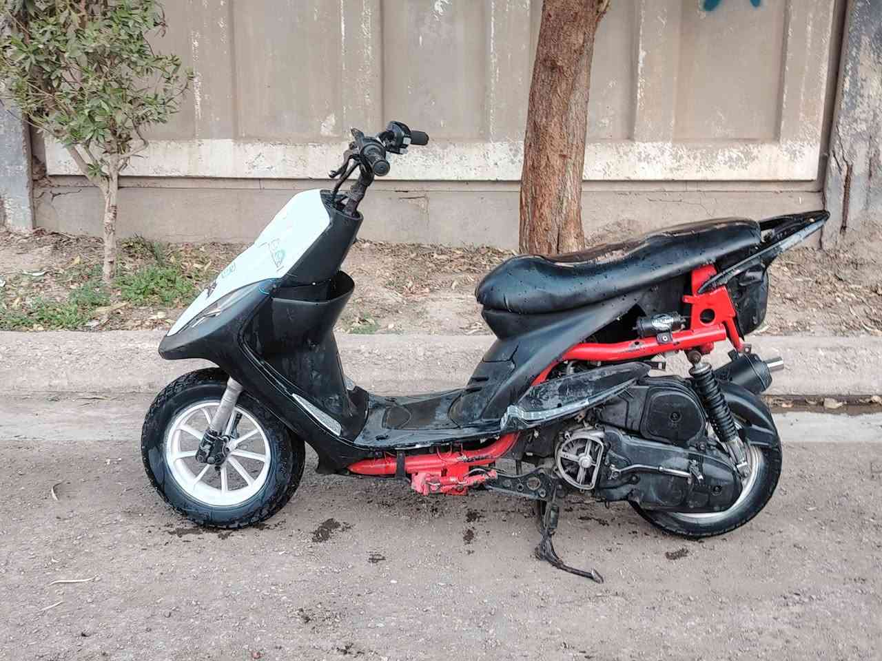 سلام عليكم ماكس عدله للبيع مال لعب شلعه معدل مكينه 49 بلاد بيها غراض حلوه دراجه ناعمه  كابريتر اصلي بيها عوزها بس باتري باتريها يرادله شحن سعر 350 وبيها مجال مكاني بغداد حي البتول  *********** وتساب.
