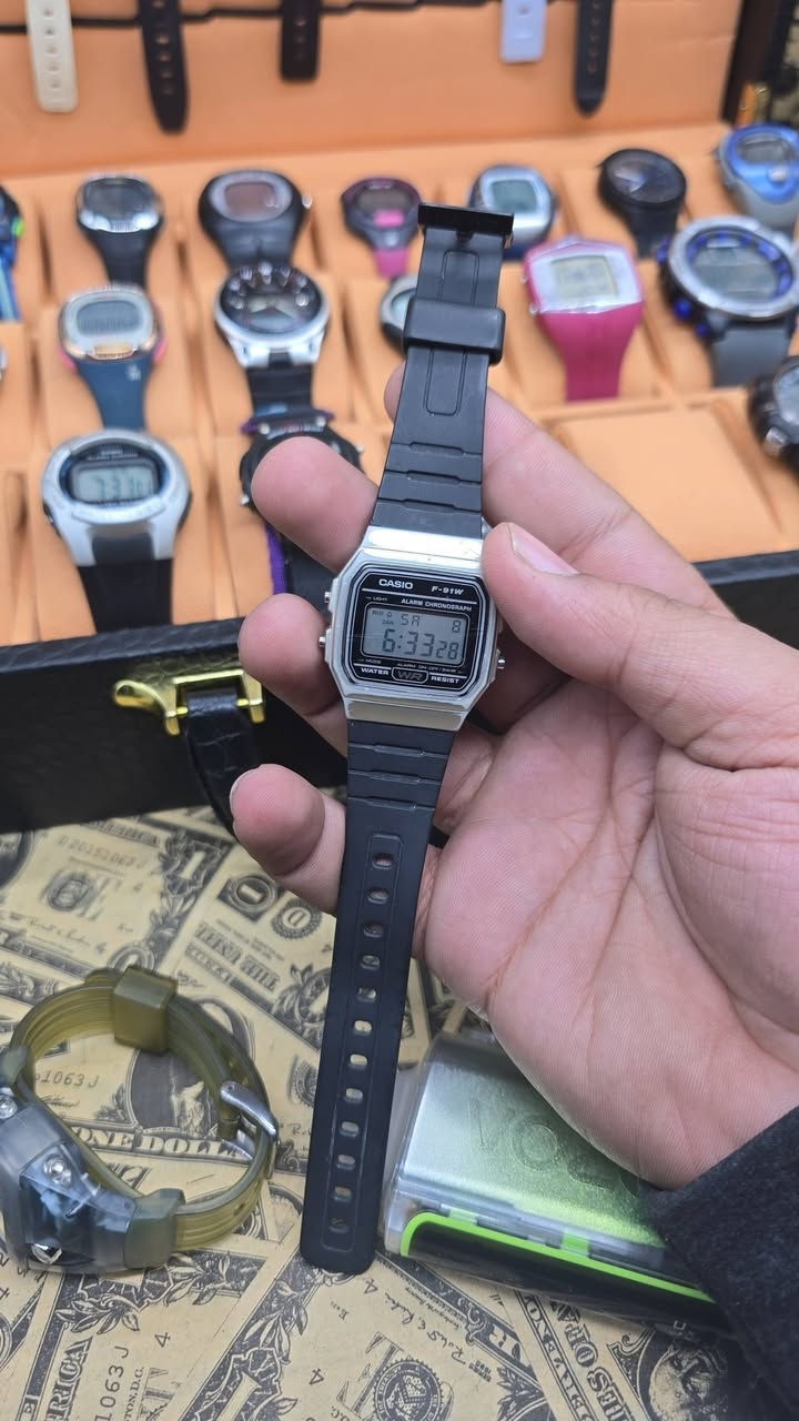 واتساب *********** ساعات داني
