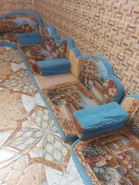 جلسة عربية • ٧ كوشات • لون مميز