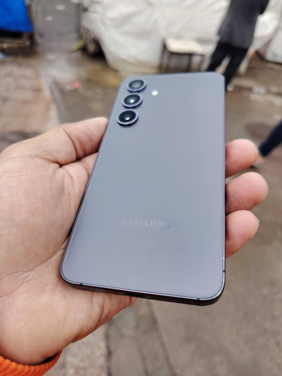 GALAXY S24 MINI

💾 128GB

RAM 8

2 SIM CARD

گلاکسی ئێس 24 مینی شازی موبایل زۆر خێرا شازی کامێرا پێویست بە وەسف ناکا بۆ شەحن زۆر نازدارە هەندەک وردە شوختی هەیە کارتۆن بیلادی خۆی لەگەڵە بەزەمانی 1 مانگ  بێ عەیب بی لەهەموو بازار هەرزان تر نرخی 290 دۆلارقفل 1 دۆلار مەجالی نیە شوێن هەولێر ***********
