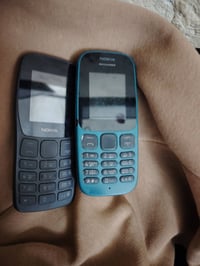 نوكيا • بلا عطل • شواحن مضمومة