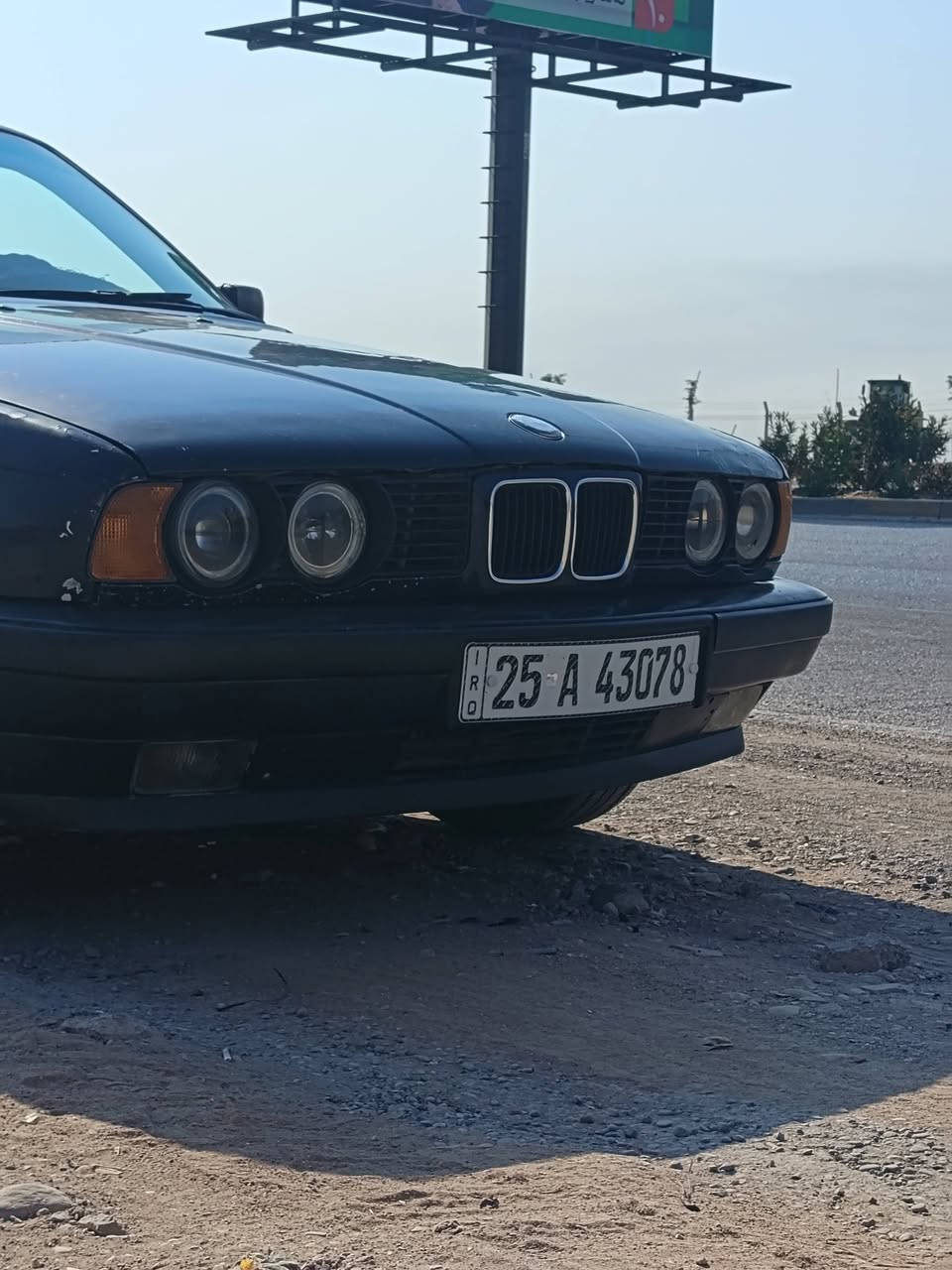 للبيع
Bmw 525 i
 موديل 1992
 كير الاوتوماتيك
لون اسود
رقم جديد الماني رقم كركوك 
سياره نضيفه مابي حادث بس يحتاج صبغ عام
سياره تبريته ثلج
سنوية الى 2030
مكاني كركوك 
سعر 50 ومجال 
***********
*********** واتساب على هذا الرقم
