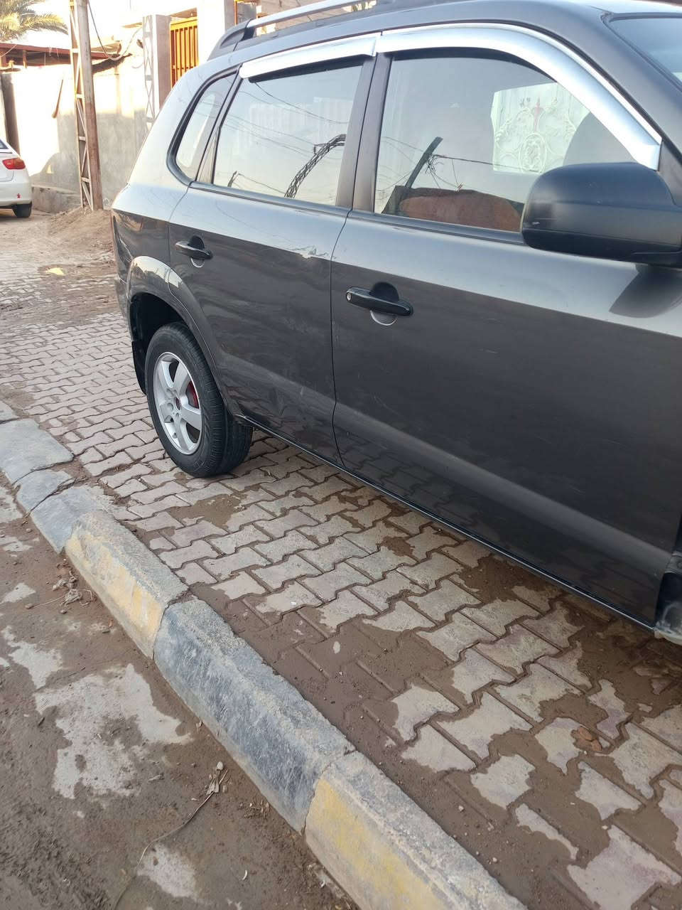 توسان محرك ٢٠٠٠ موديل ٢٠٠٨ رقم وهزه جديد  بأسمي بيه ٣ قطع صبغ بدون دواخل كير محرك مكفولات سياره جاهزه السعر 97 الرقم ‏‪***********
