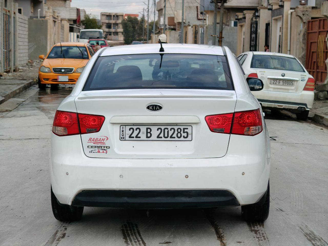 السلام عليكم
للبيع كيا سيراتو موديل ٢٠١١
رقم دولي شرط التحويل 
الضرر قطعتين وربع بوند
الهاتف ***********
