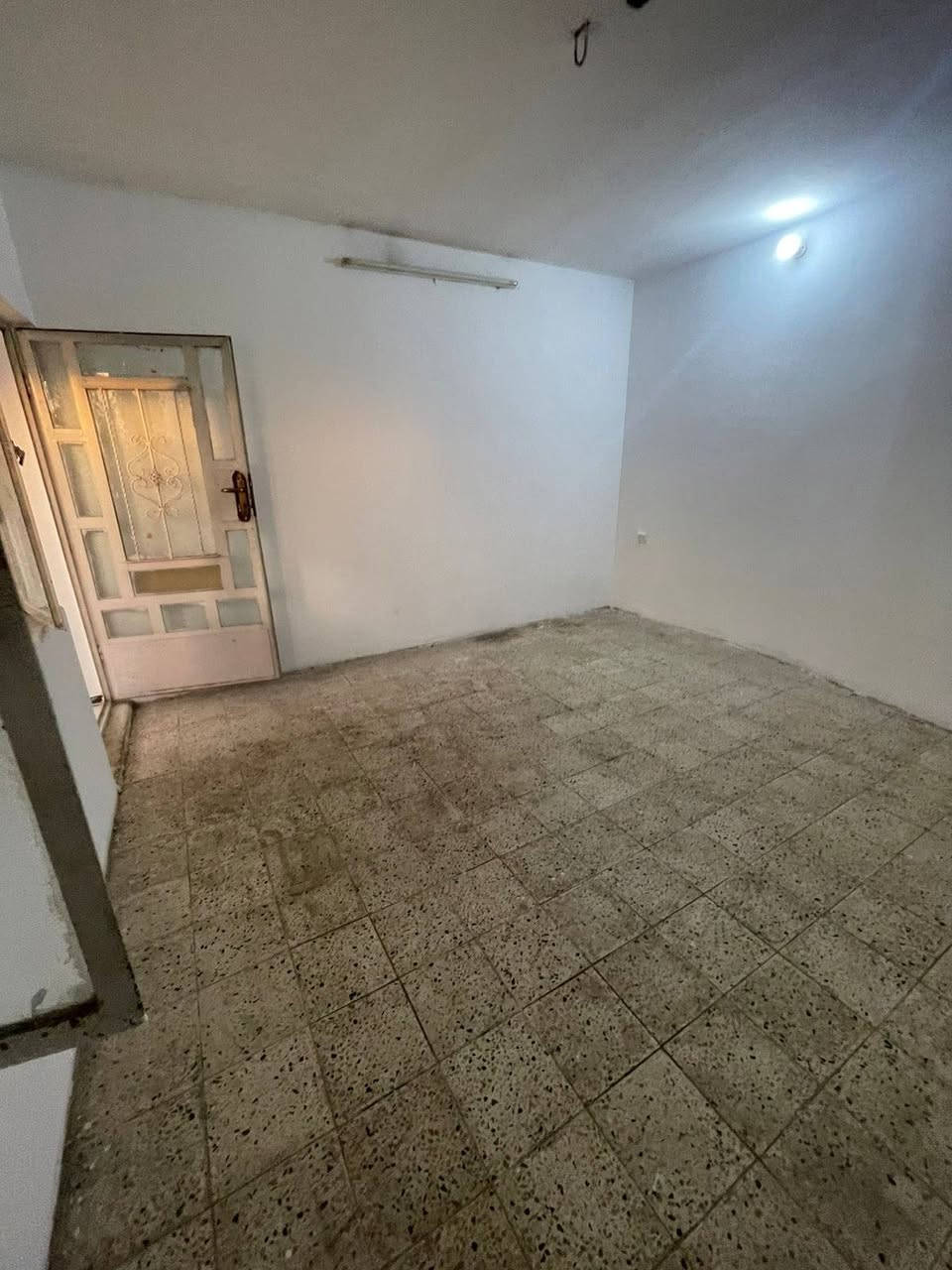 🏠 مشتمل للايجار بسعر مناسب
​📍 الموقع: بغداد / السيدية
​🏢 الطابق: الطابق الأول
​📋 التفاصيل:
​🛌 غرف النوم: 2 غرف
​🛋️ الاستقبال: صالة
​🚿 المرافق: خدمات متكاملة
​📞 للتواصل:
​📱 رقم الهاتف: ***********
