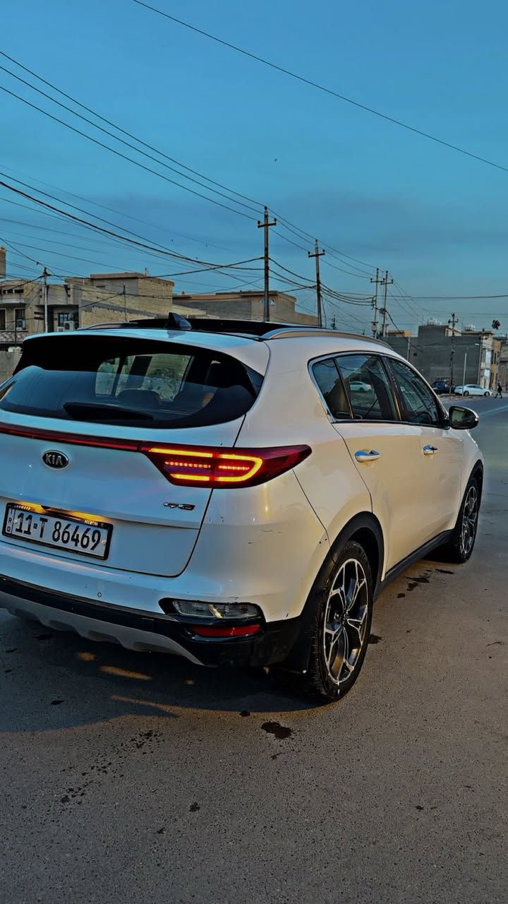 السلام عليكم من رخصه الادمن سبورتج GTلاين خليجيه فول للاخير 
موديل 2020 
السياره فول للاخير 
بصمه 
بنوراما 
شاشه جبيره 
كراسي جلد 
كراسي كهرباء 
كامره خلفيه 
حساس امامي خلفي 
هند بريك كهرباء 
توقف ذاتي 
مانع انزلاق 
قياده ذاتيه 
تحديد مسار 
جنطه كهرباء 
محرك 2000دوش 
السياره ما بيه نقص بكد الشعرايه جاهزه مجهزه 
بيه اربع قطع صبغ بدون دواخل بدون شواصي 
والسياره خير من الله 
مكان السياره بغداد 
الاستفسار***********
السعر 167ورقه
