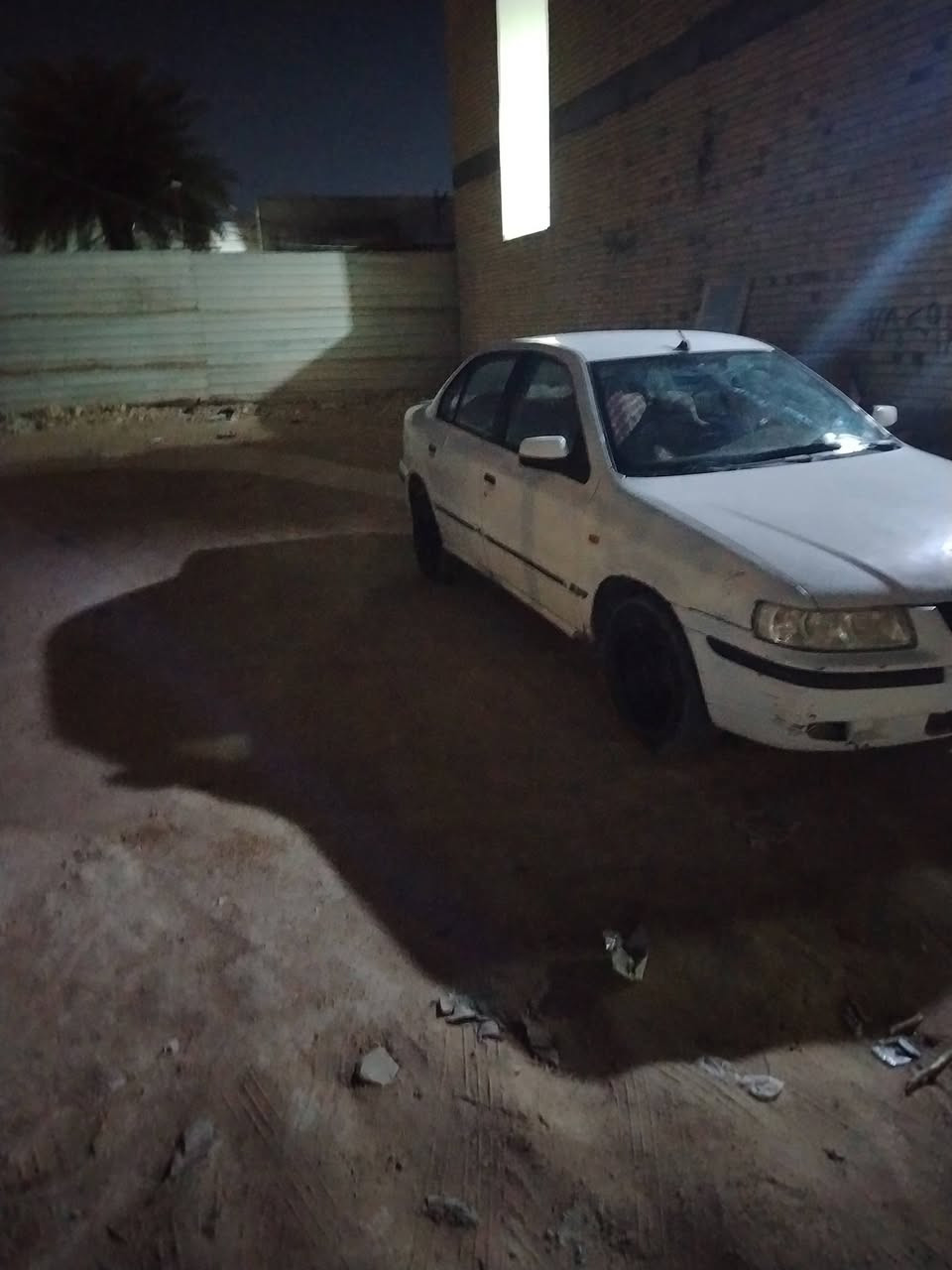 سلام عليكم سمند لبيع او مراوس 
سياره كيره بس ل3مايجي ومكينته بيه خيط بخار مراوس بسايبه هم ترهم بدون راعي تكفل سرقه وعشائر ***********
