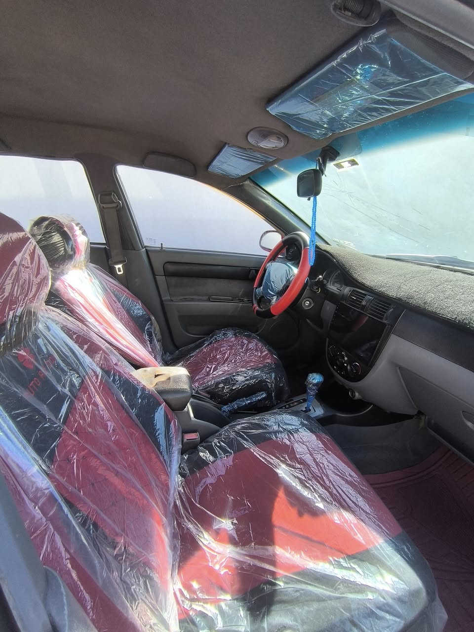 اوبترا م 2007 رقم نجف كير وماكينة جديدة شاد 1600 مسكر منظومة تبريد جديدة وثلج محور جويتر الى نظام TPS تخم تاير باتري جديد كير اوتوماتيك شاشة تاب مكفولة من كص وشاصي وضربة قوية صبغ عام اثر جراد سيارة حلوة ونظيفة 
مكانها النجف مجمع الكرار سعرها 60 وبيها مجال ***********
