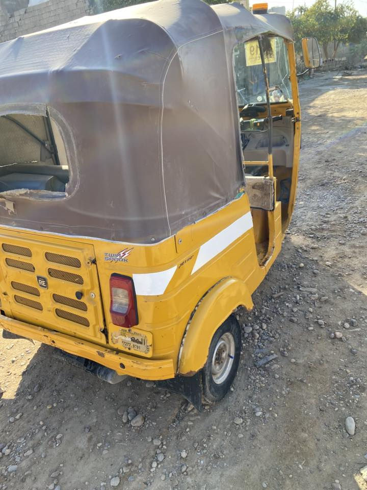 السلام عليكم تكتك مديل 2018 للييع مكان  اوراق كاملة بغداد السعر 3800 ,,,***********
