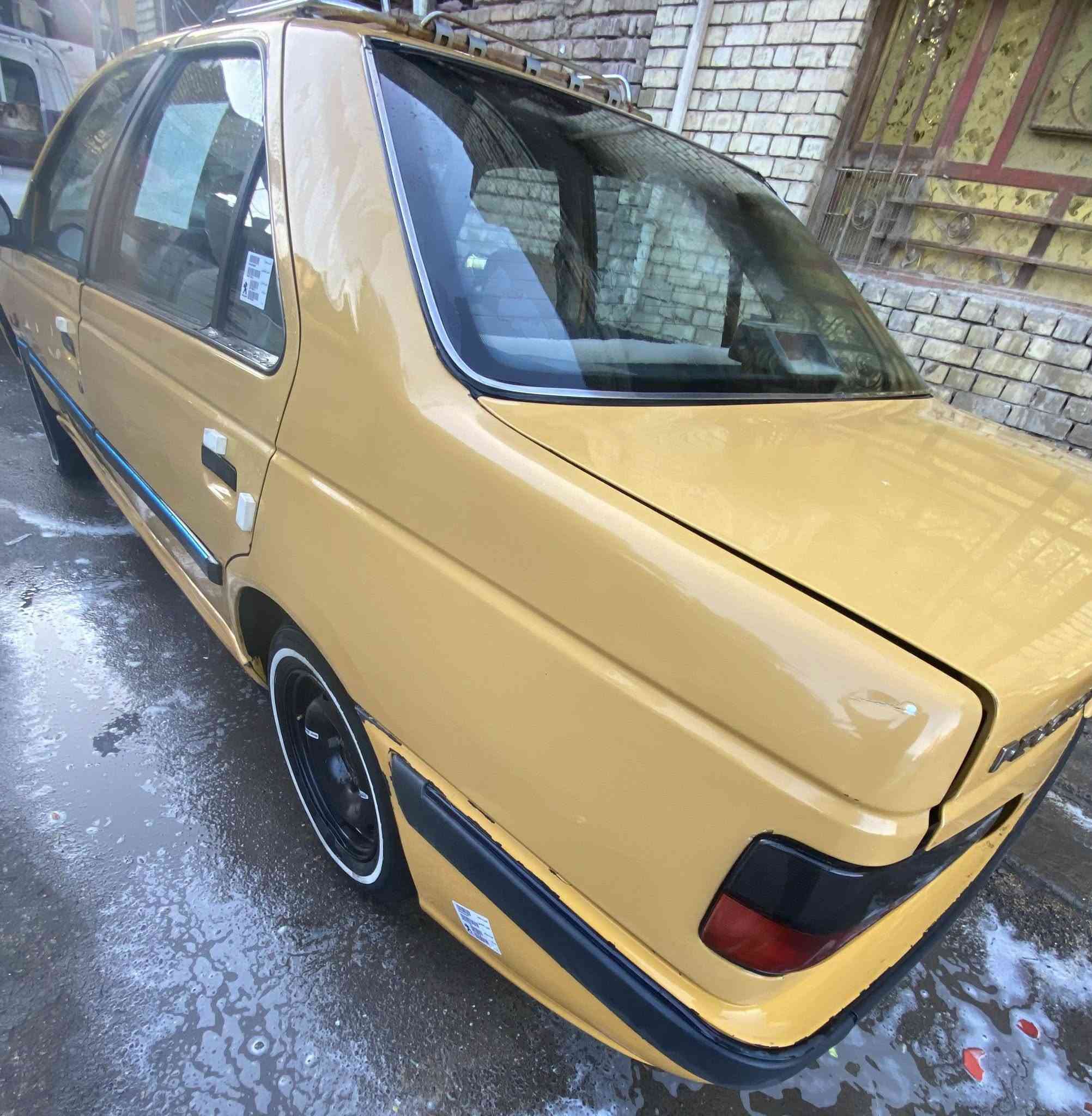 بيجو بارص 2015 ترهم مراوس مكينه كير خير من الله دوشمه كهربائات كلهه شغاله حداده جديده سنويه جديده تخم تاير بيهه باب مبدل السعر38 وبيهه مجال المكان بغداد
***********
