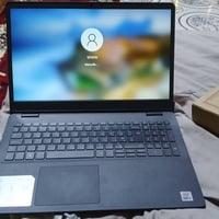 لابتوب • جديد • كسر كارتون