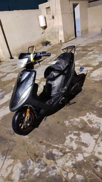 السلام عليكم ماكس عدله ياباني جديده  سلف هندر شاير لايت عالي ناصي سكنات  كهربائيات كلها شغاله اي نقص ماكو بوشه49 مفتوحه مره وحده شلعه ومشي ونعومه كفراتها بلاد امختمات  بيهه ويل كب 2 رياضي دبل كدام رياضي تايرات جدد دراجه كامله مكمله سعر 550 وبيهه مجال مكاني البصره الزبير رقم *********** 🙊💙
